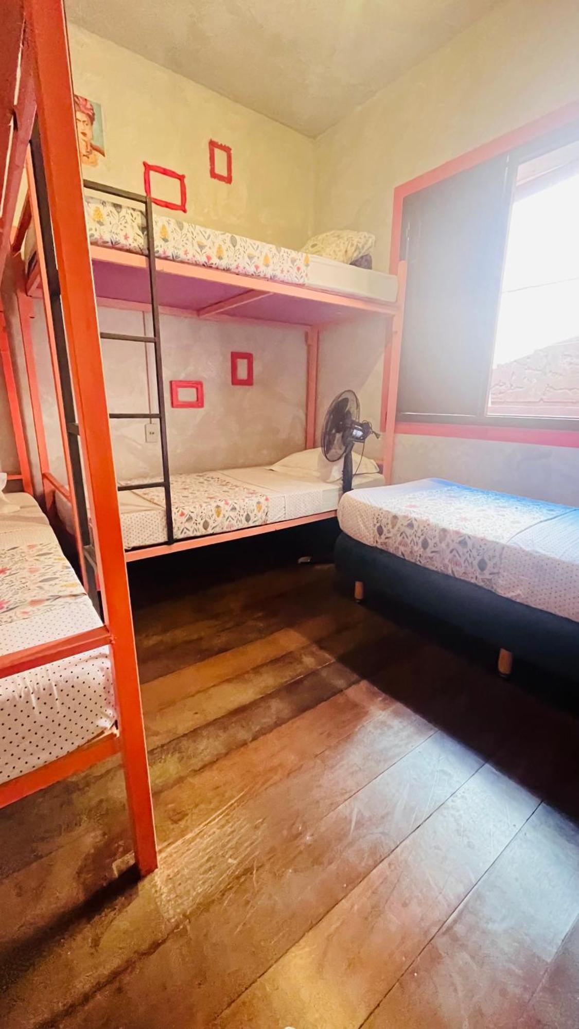 Hostel Lares Брумадинью Экстерьер фото